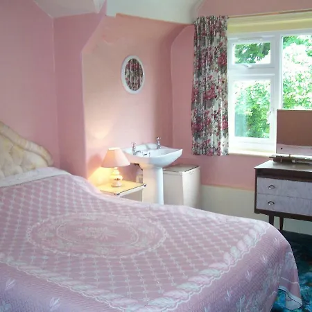 דירה The Tops Self Catering לידס
